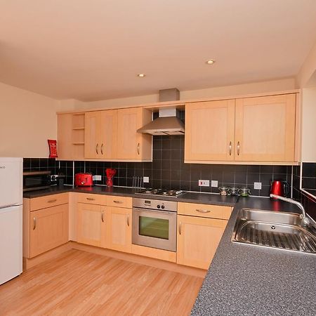 Town Or Country - Clench Street Apartment Southampton Ngoại thất bức ảnh