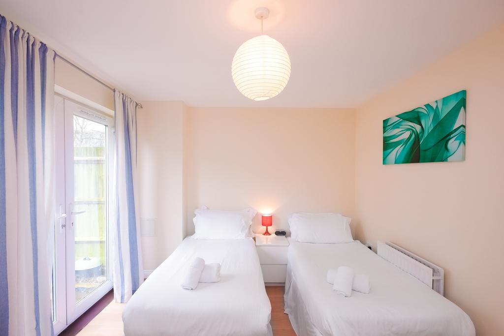 Town Or Country - Clench Street Apartment Southampton Ngoại thất bức ảnh