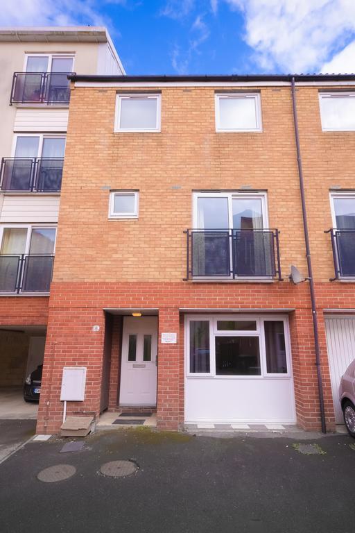Town Or Country - Clench Street Apartment Southampton Ngoại thất bức ảnh